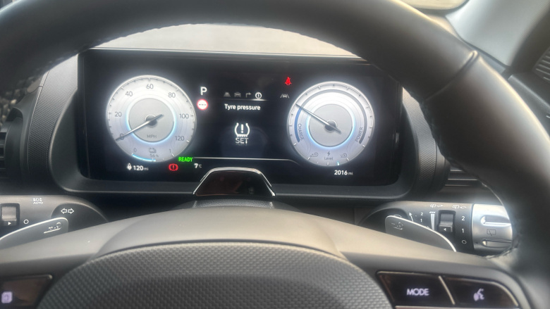 Hyundai INSTER 85kW 02 49kWh 5dr Auto Electric Hatchback